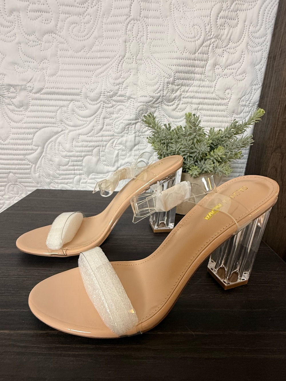 Fashion Nova Nude Clear Lucite Block Heel Sandals - Picture 4 of 9